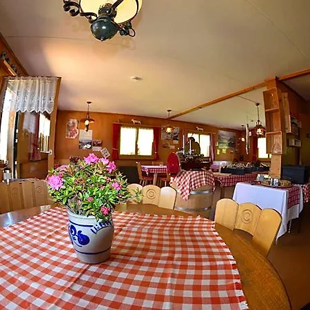 Berggasthaus-strassberg * Langwies